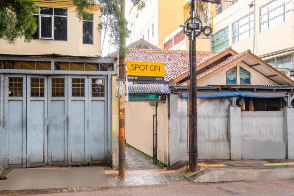 Super Oyo 2672 Bee M Syariah Hotel Bandung Bagian luar foto